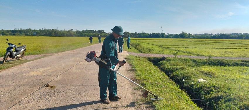 VĨNH LONG: LỰC LƯỢNG QUÂN SỰ XÃ VĨNH LONG HƯỞNG ỨNG TUẦN LỄ “CHỈNH TRANG NÔNG THÔN” HƯỚNG TỚI KỶ NIỆM 70 NĂM TRUYỀN THỐNG VĨNH LINH (25/8/1954 – 25/8/2024).